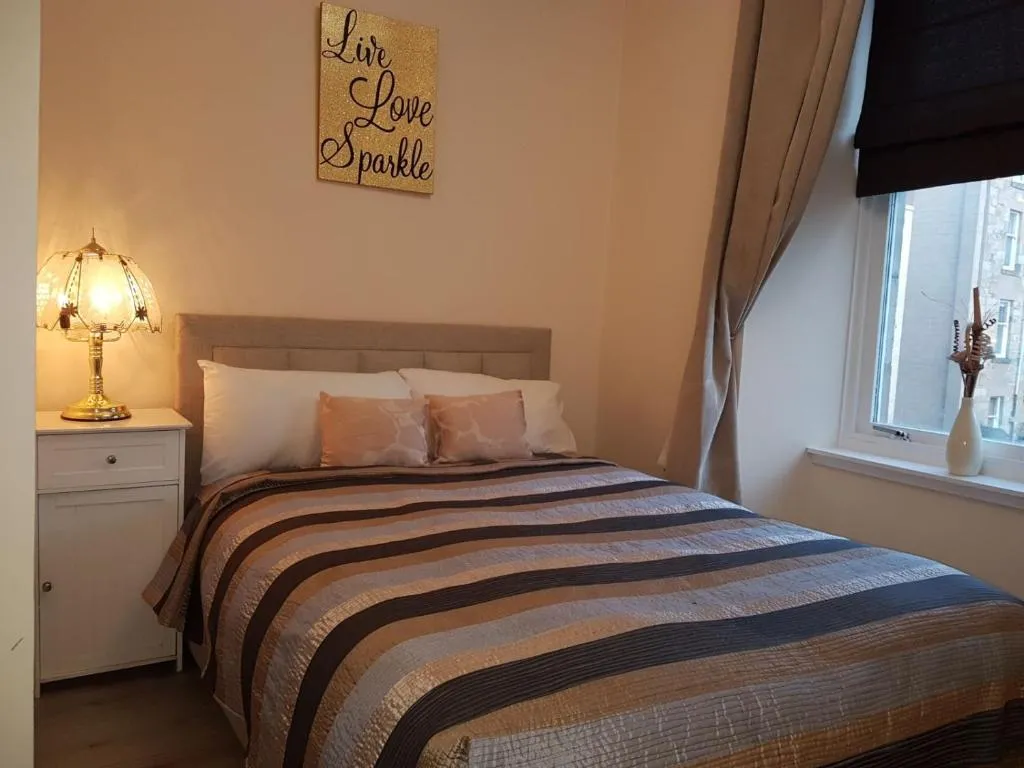 Image of Braid Room