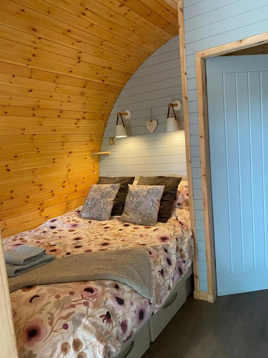 Image 3 of Campsie Luxury Pods with hot tub