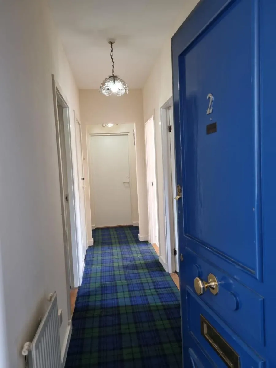 Image 3 of Carnarvon Street City Centre Apartment