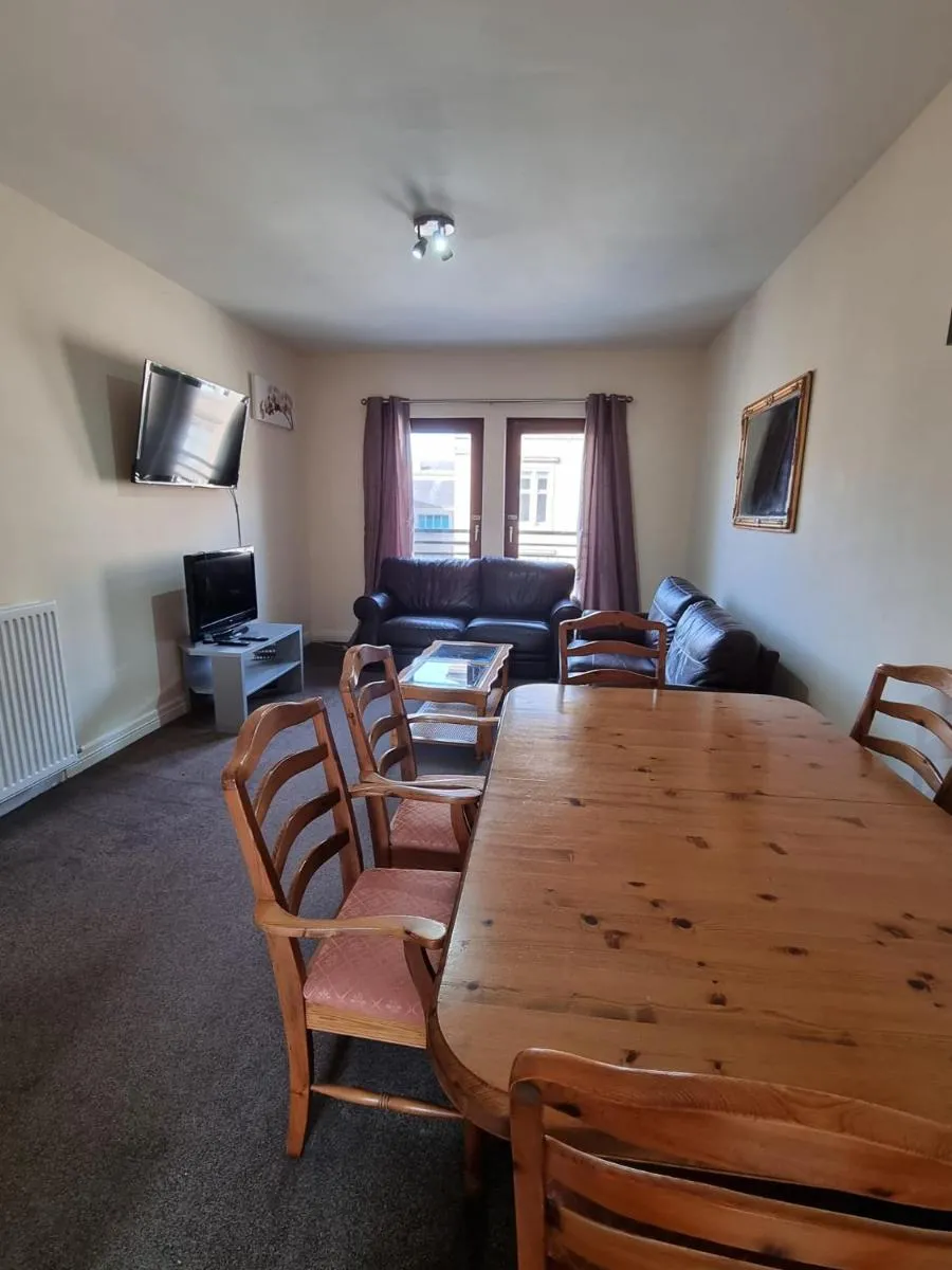 Image 5 of Carnarvon Street City Centre Apartment