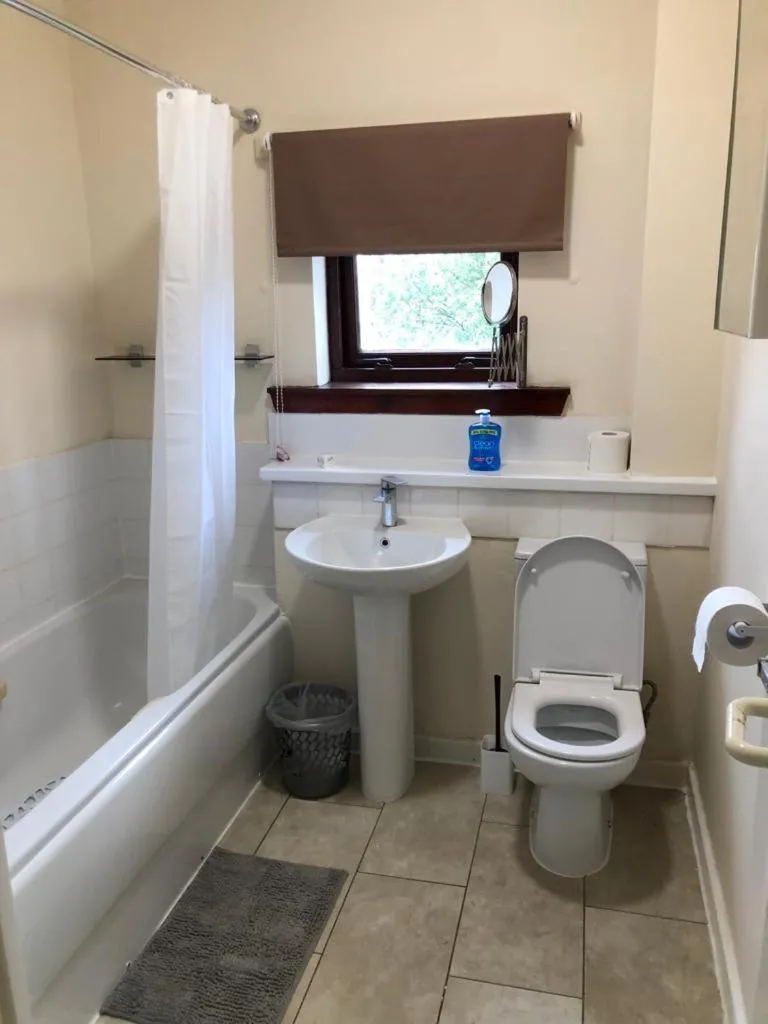 Image 4 of Carnarvon Street City Centre Apartment