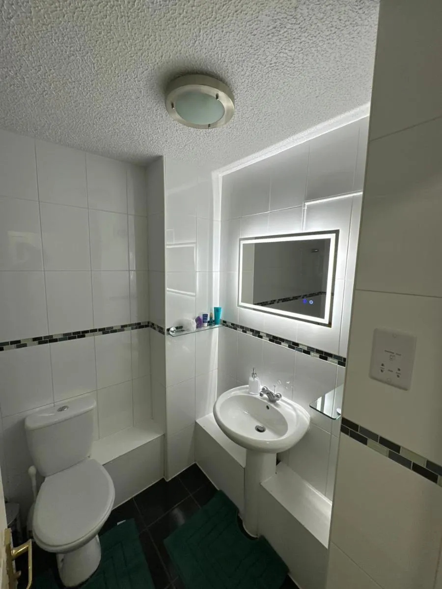 Image 3 of Cosy two bedroom flat