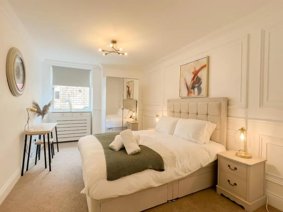 Image 5 of Cozy 1 bed Blythswood Apartment