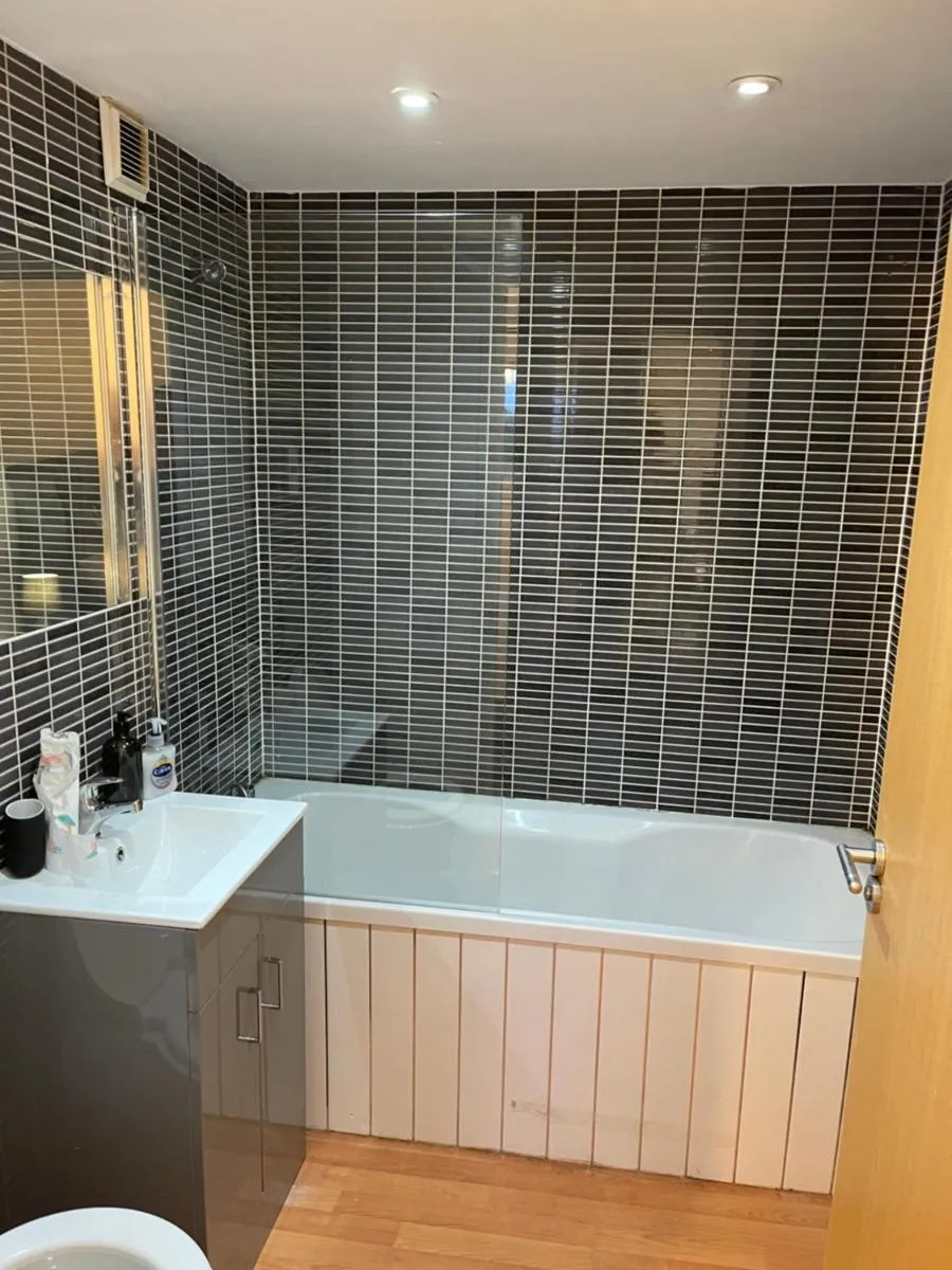Image 3 of Entire 2 bedroom Beautiful newly furnished flat