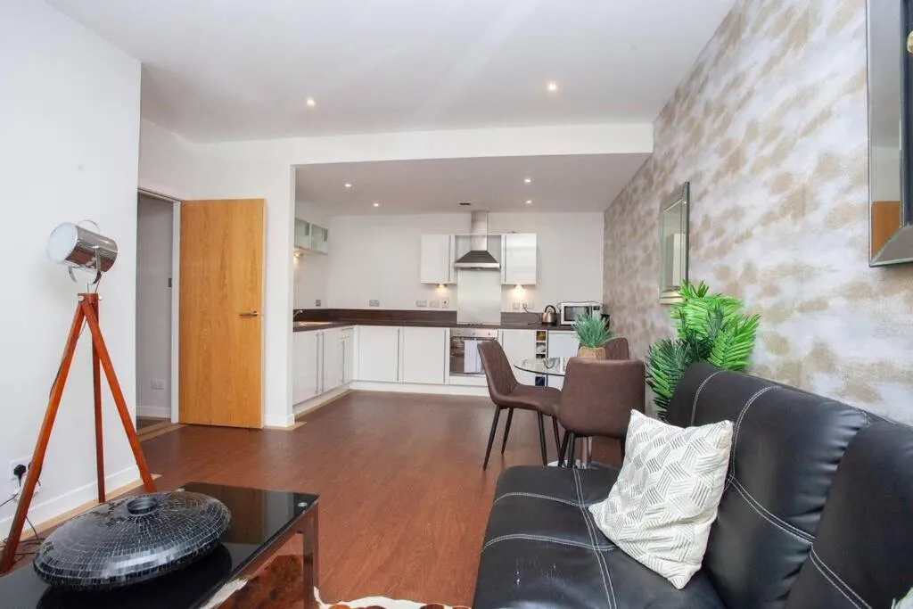 Image 3 of Fantastic City Centre Flat
