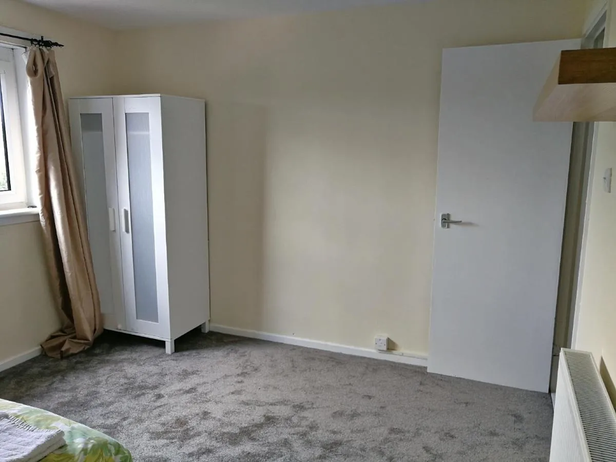 Image 3 of Glasgow Apartment
