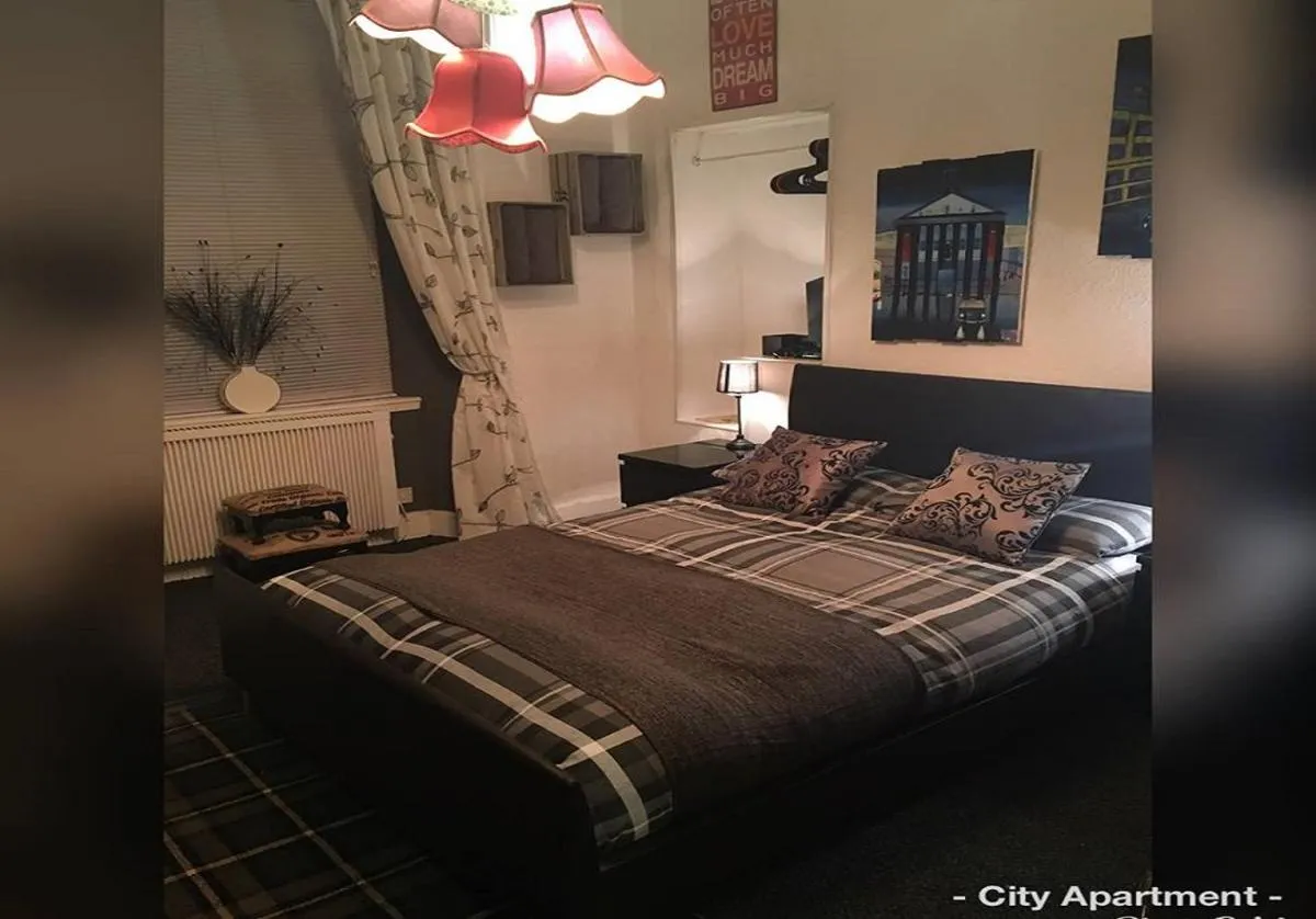 Image 1 of Glasgow City Centre Apartment