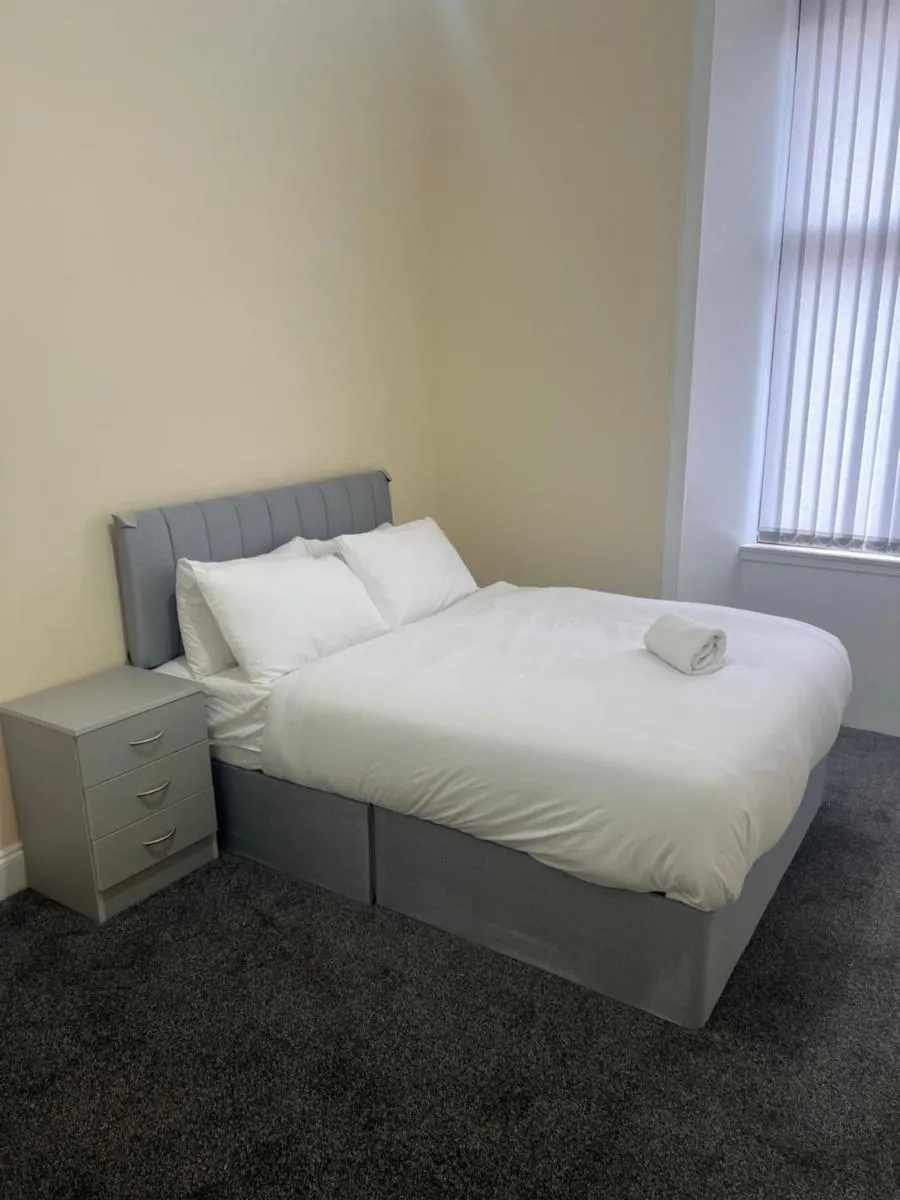 Image 6 of Glasgow South 2 Bedroom Apartment