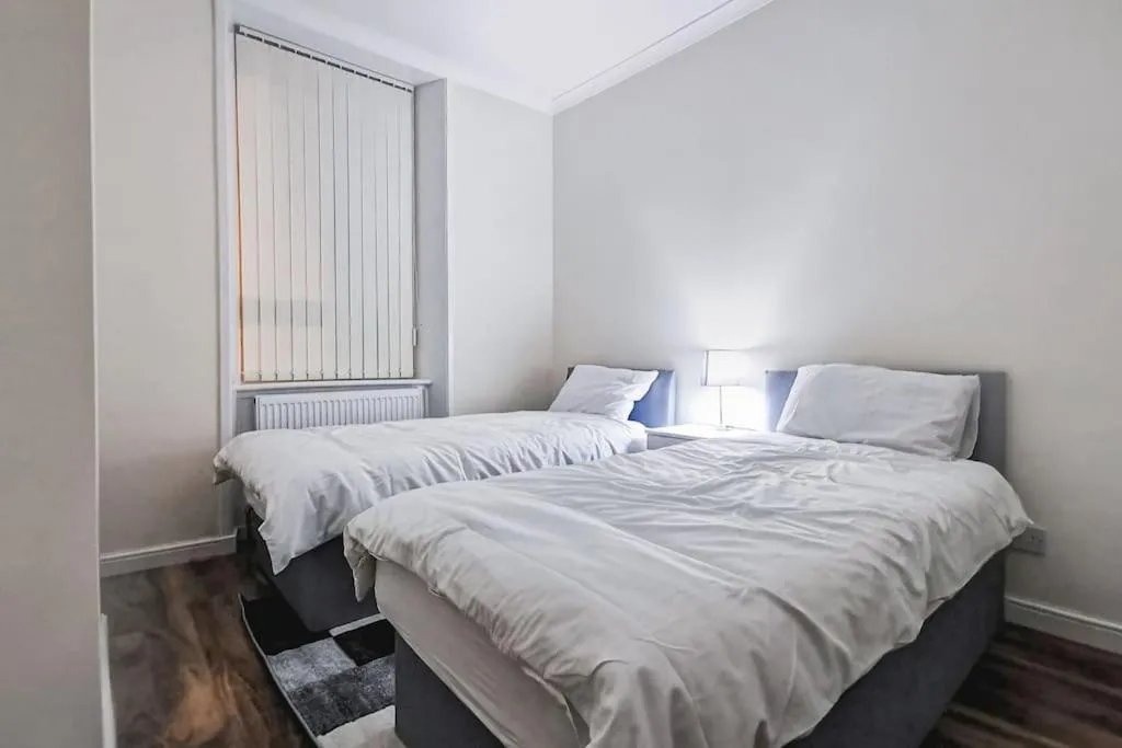 Image 1 of Glasgow Southside: Cosy 2 Bedroom Apartment