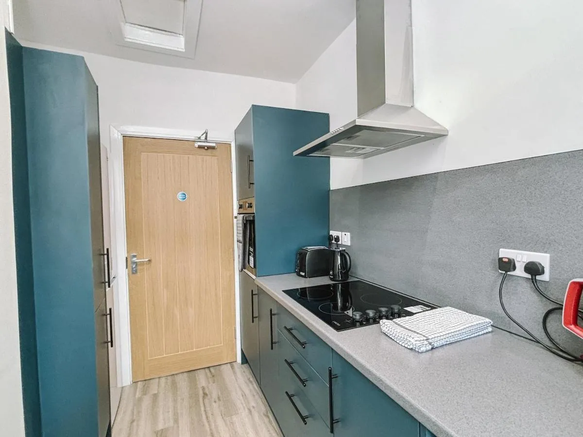 Image 3 of Itohan 3-bed Cottage Flat