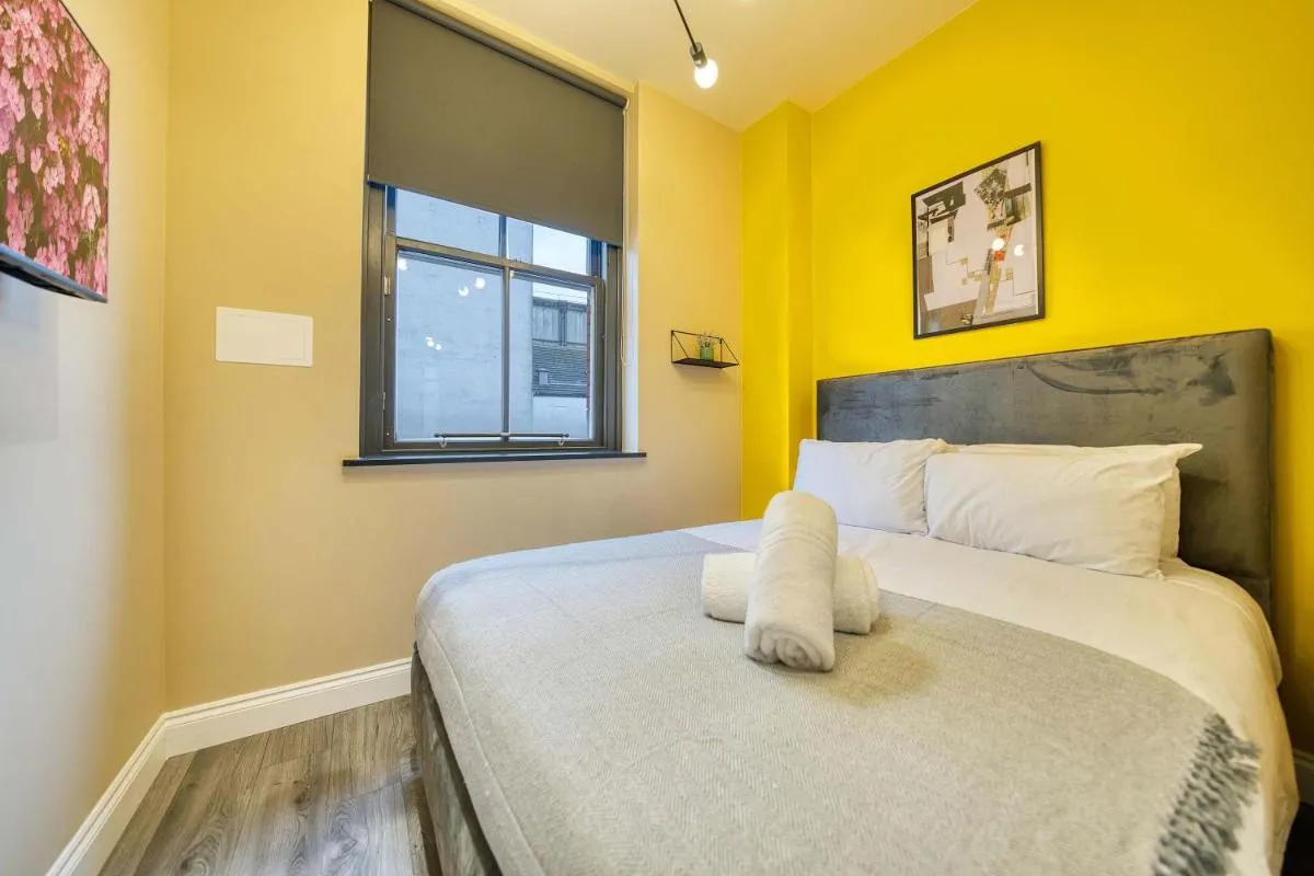 Image 3 of Lovely Central Station 1 Bed Apartment B10