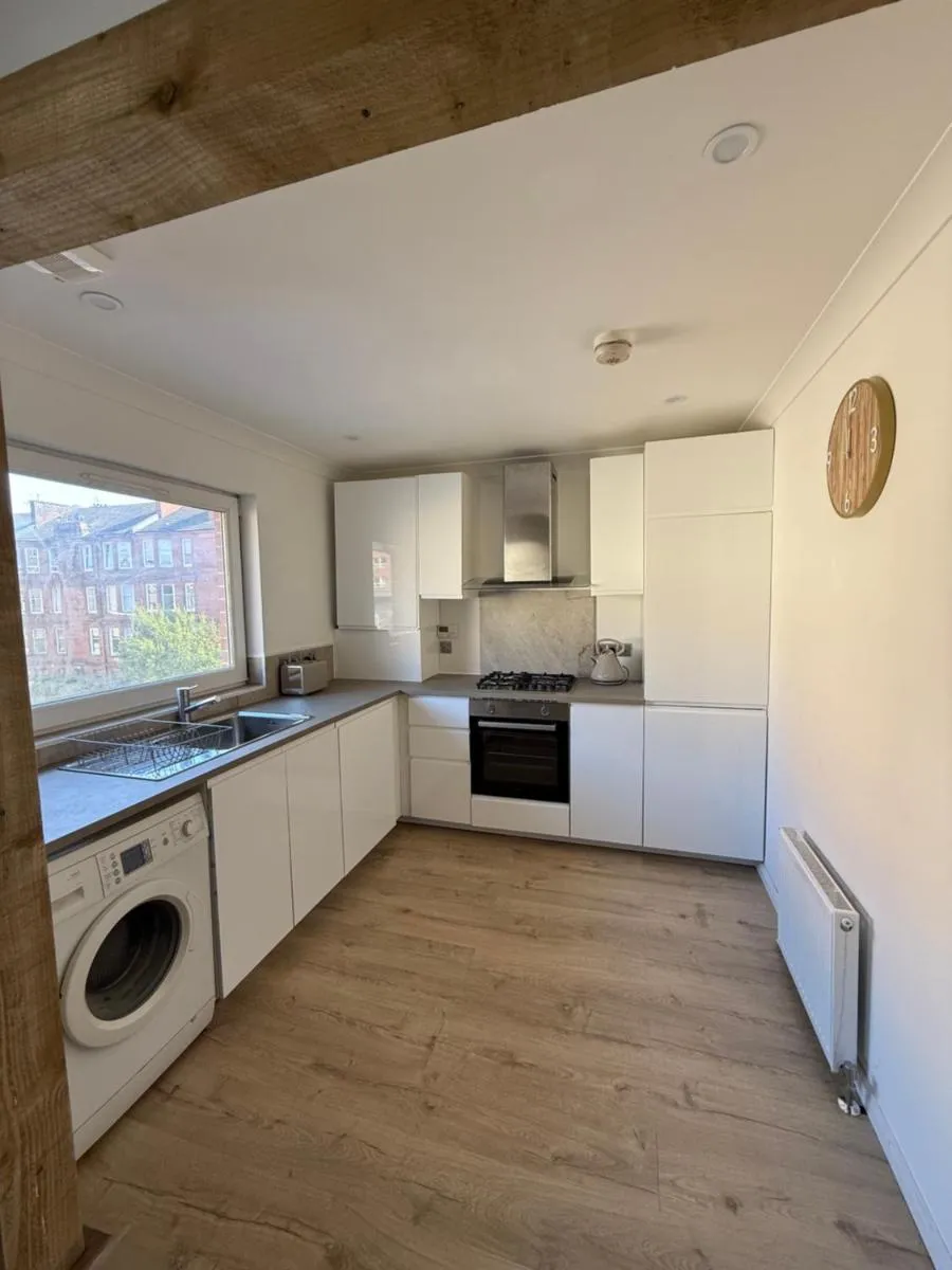 Image 3 of Luxurious 2 bedroom, 8 mins from city centre