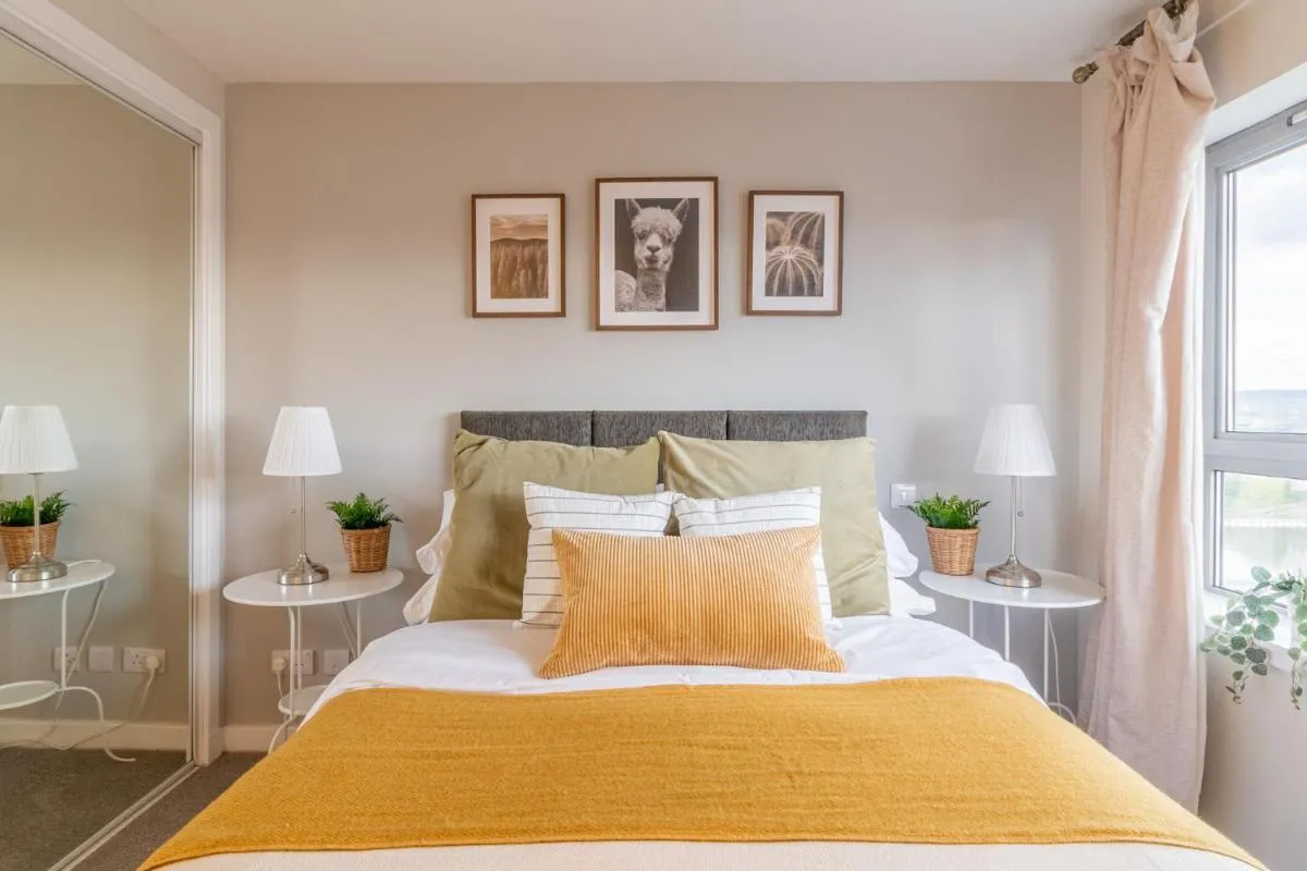 Image 1 of Luxury Riverview City Centre Apartment