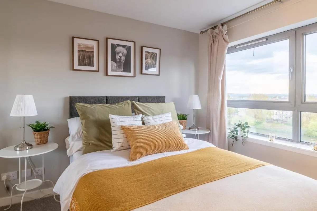Image 5 of Luxury Riverview City Centre Apartment