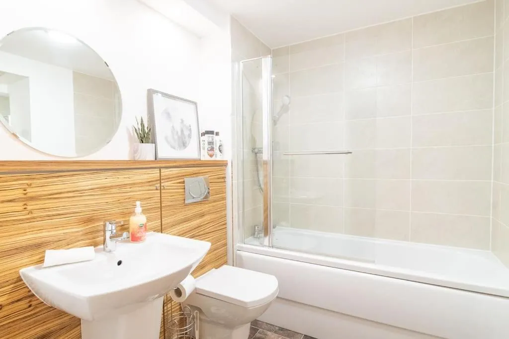 Image 2 of Luxury Riverview City Centre Apartment 2