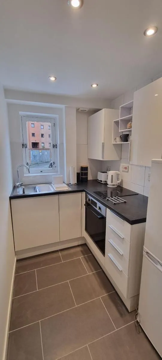 Image 4 of Merchantcityflat