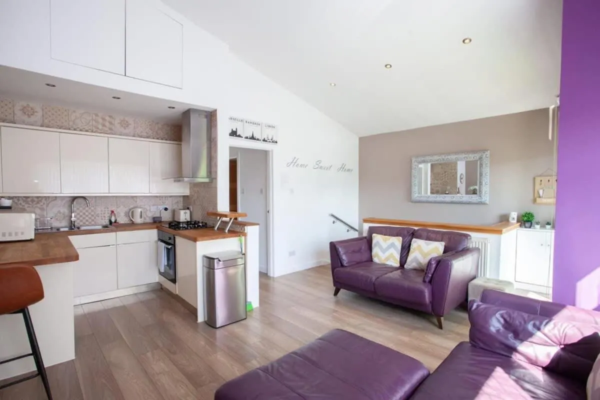 Image 4 of Mosspark Boulevard Exec Apartment ii – Free Parking
