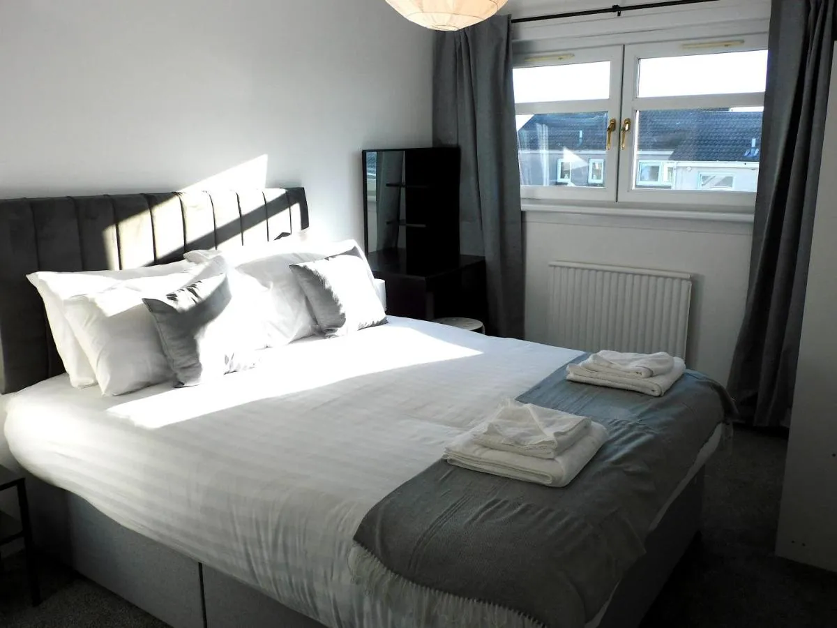 Image 1 of No 54 – New & delightful 3 bed house in East Kilbride