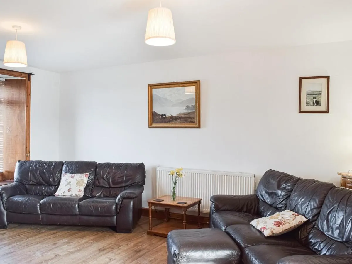 Image 2 of Old Barn Cottage – Uk47144