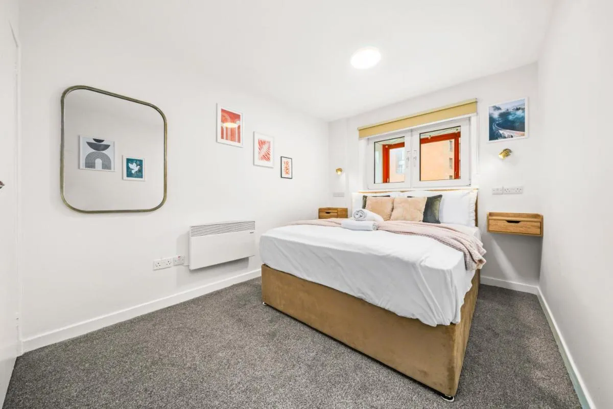 Image 3 of One Bed Holiday Home in the Heart of Glasgow