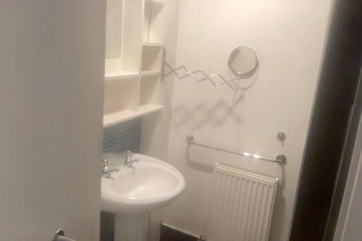 Image 2 of One bedroom apartment in Glasgow’s west end