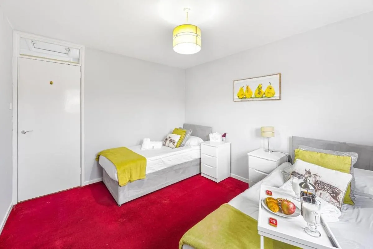 Image 5 of PREMIER – Maryhill Apartment