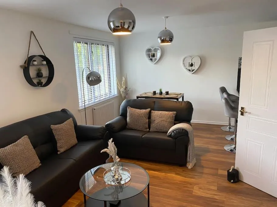 Image of Perfectly situated luxury 2 bedroom apartment