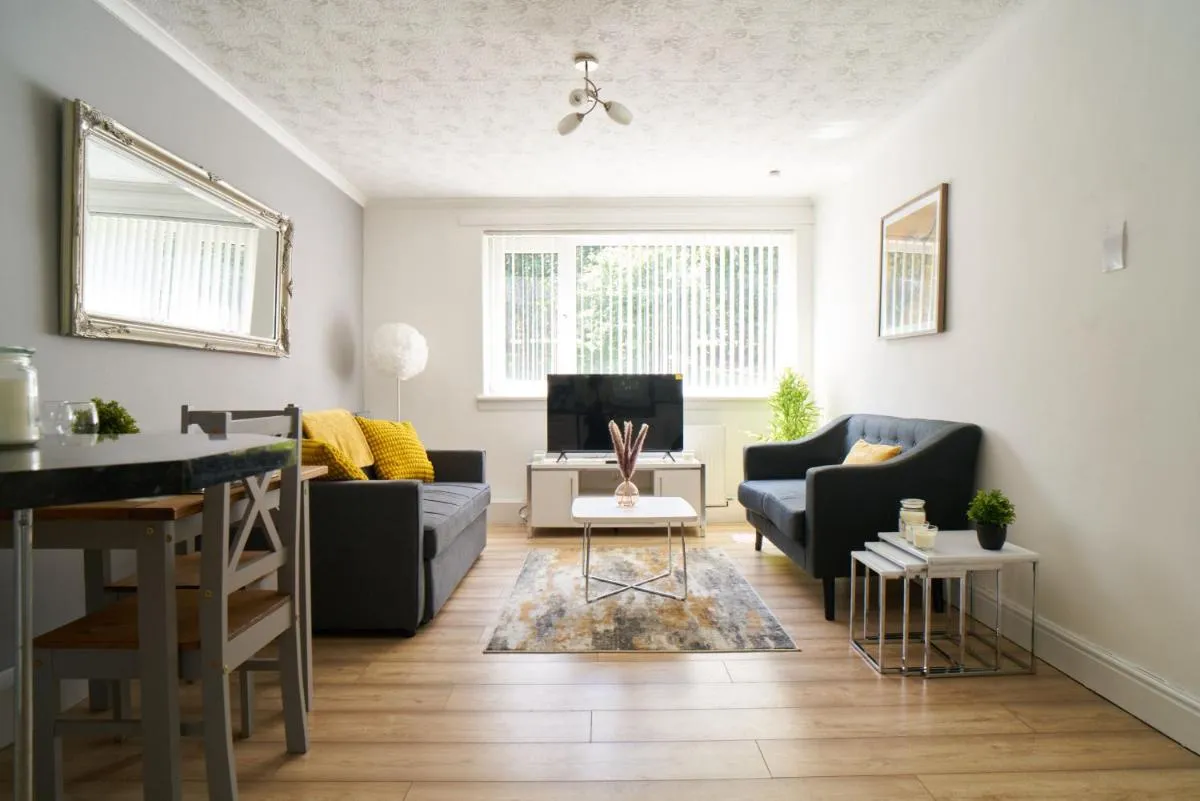 Image 3 of Rotherwood Apartment