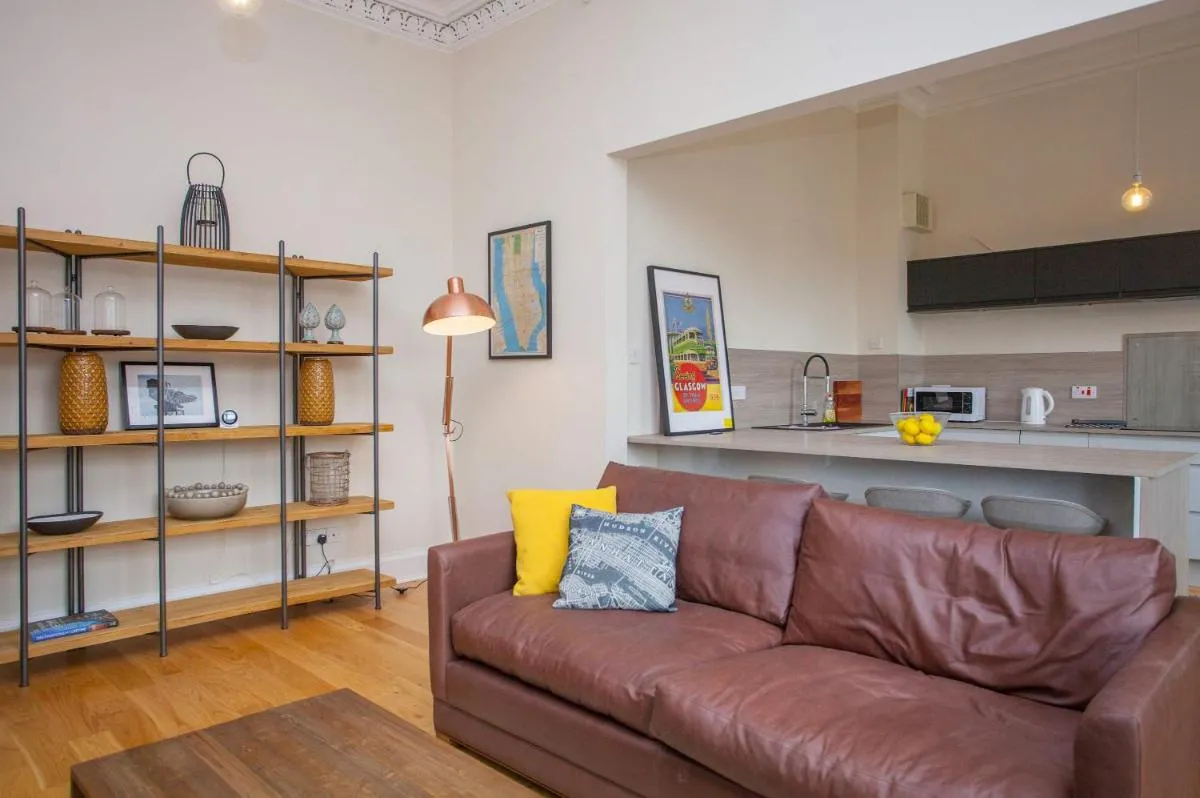 Image 5 of Spacious Period Property in Glasgow