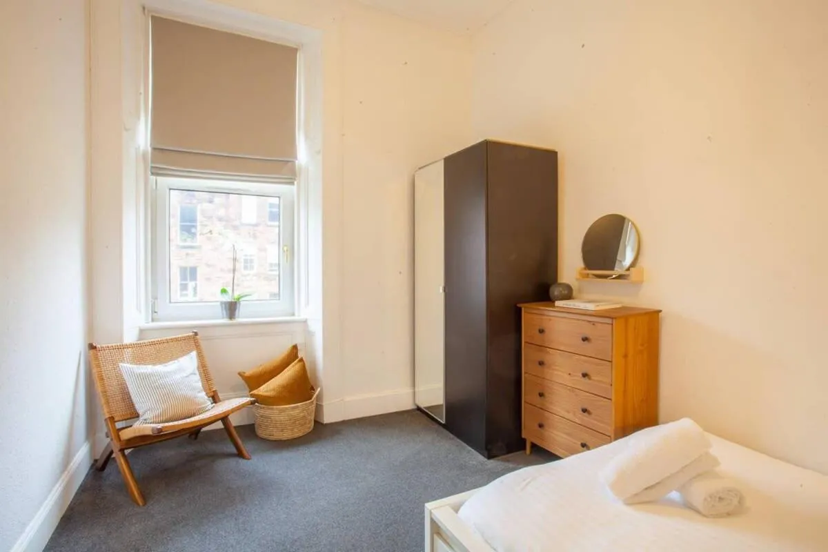 Image 6 of Stunning 2 bed property in heart of West End