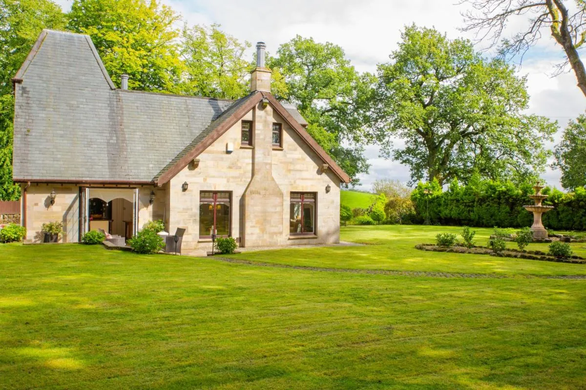 Image 5 of Stunning 4 bedroom country house – Hot Tub & Sauna