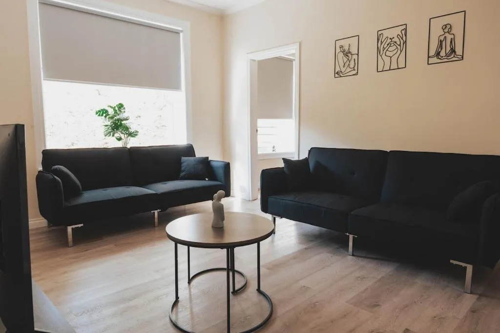 Image of Stylish 3BR Home near Hampden No 264 with Free Parking
