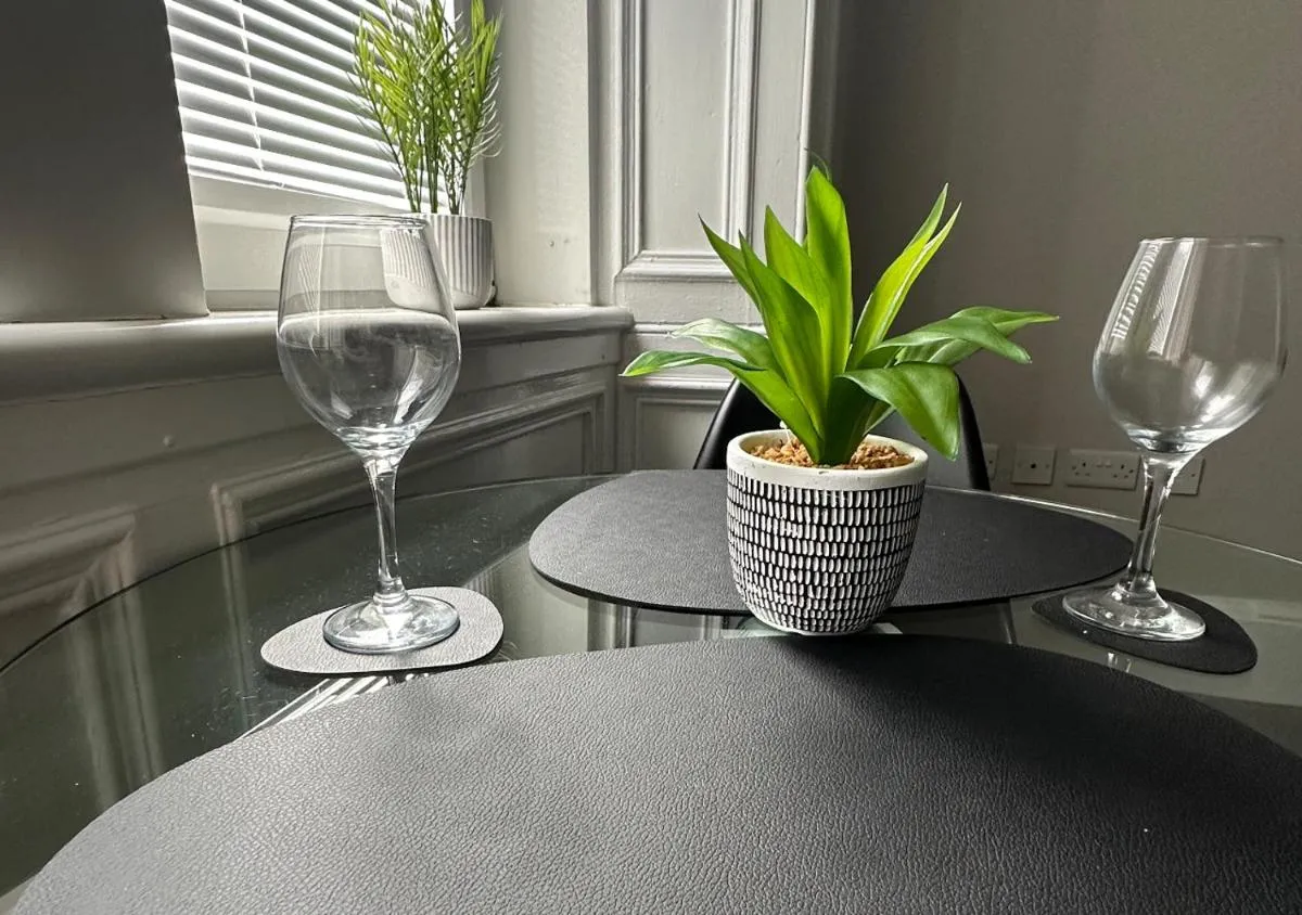 Image 4 of Trendy West End Apartment, Glasgow