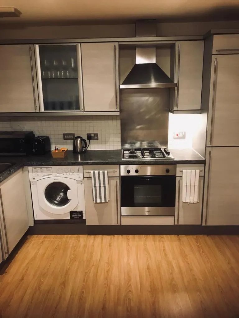 Image 3 of ochiltree apartment